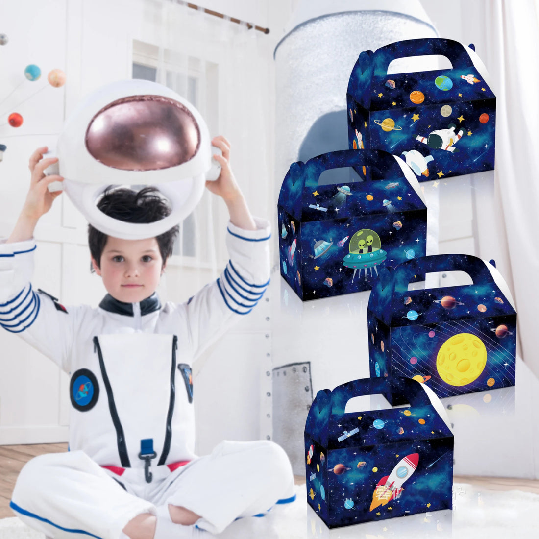 4/30pcs Astronaut Gift Boxes Outer Space Party Universe Series Candy Boxes For Kids Boys Son Birthday Party Decorations Supplies