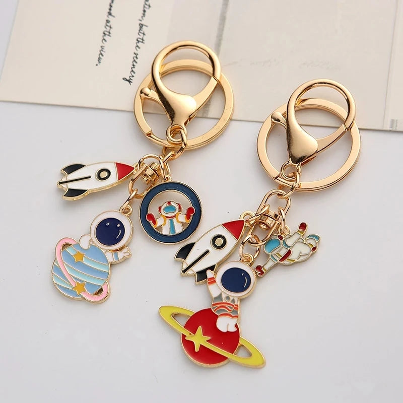 Cute Cartoon Pattern Spaceman Keychain Creative Astronaut Rocket Space Charm Pendant For Backpack Handbag Key Hanging Decoration