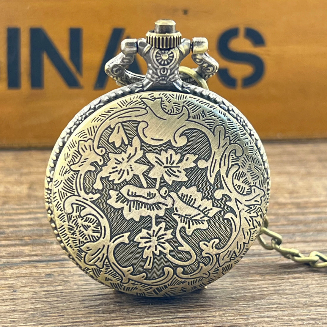 Pocket Watch & Mini Metal Polyhedral Dice Set 6mm Table and board Games Cool Table Dice Pocket Watch without dial