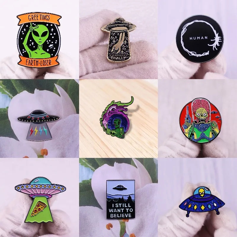 Hard Enamel Pins UFO Scary Alien Lapel Pin Inhaled Spacecraft Cartoon Lapel Brooches Backpack Jewelry Gift For Friends Wholesale
