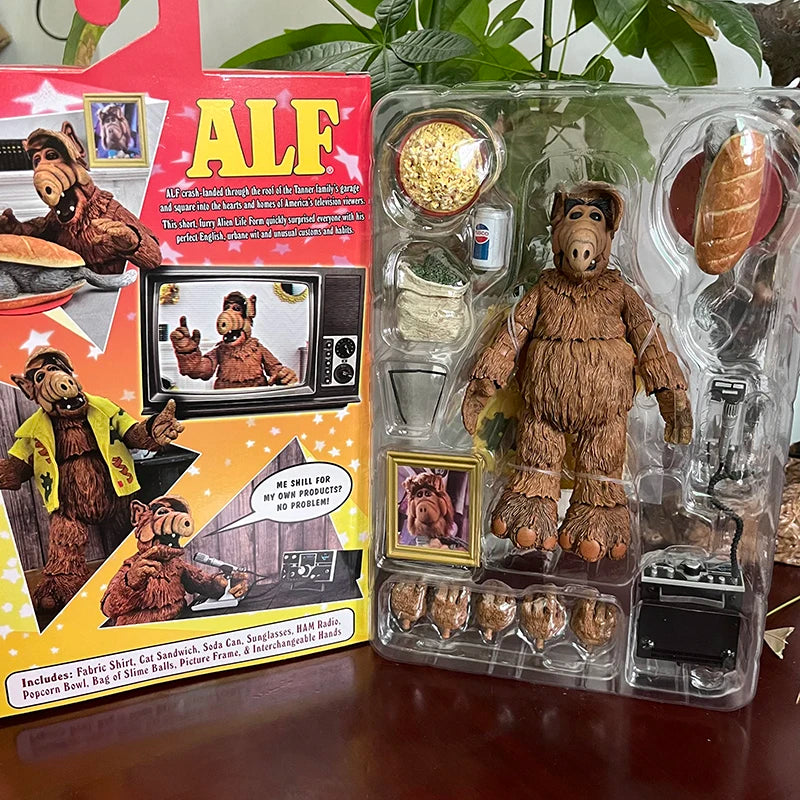 Ultimate NECA Alien ALF Figure Life Form ALF Action Figure Joint Movable Doll Birthday Gift For Kids Collection