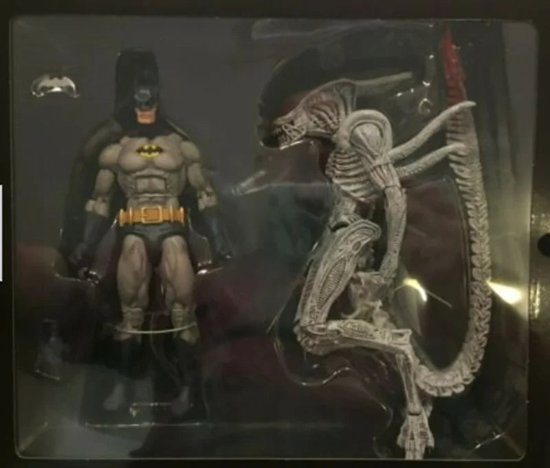 Original Neca Superman Batman VS Alien Xenomorph NYCC 2019 Action Figure Anime Collectable Model Toy Doll Gifts 2pcs/set