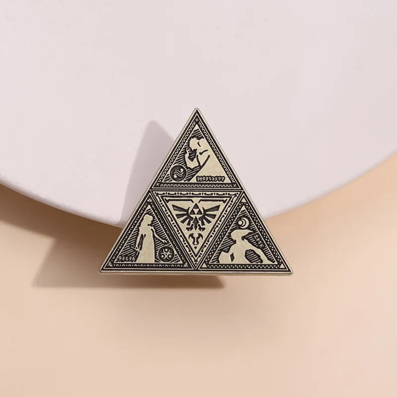 Serge Legend Triforce Brooch Simple Badge Jewelry Wholesale Badges on Backpack Brooches Lapel Pins for Caps Metal Pin Cap Anime