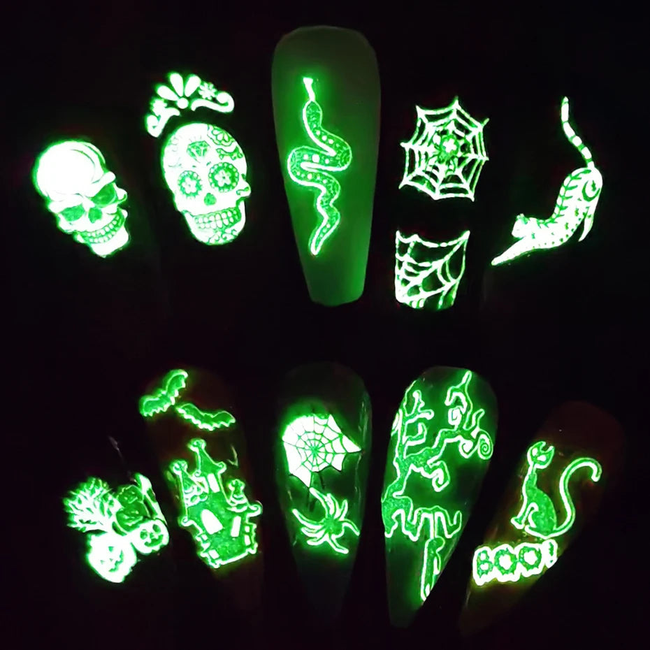 1Sheet 3D Luminous Slider Halloween Nail Art Sticker Skull Alien Planet Decals Glow In The Dark Glitter Nail Tips Decor JICY046