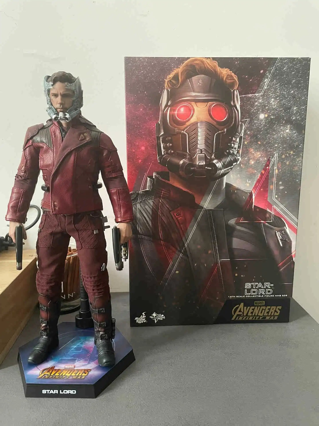 Stock 100% Original Hottoys Ht Mms539 Star Lord Peter Quill Avengers Infinity War Movie Character Model Art Collection Gift Toy