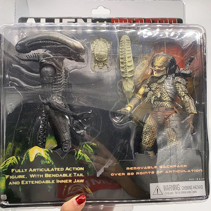 NECA  Aliens VS Predator Action Figure Exclusive 2-Pack 20CM