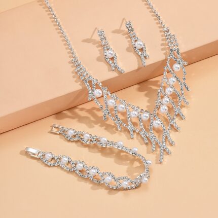 Bridal Jewelry Sets 1 set Imitation Pearl Imitation Diamond 1 Necklace 1 Bracelet Earrings Women's Elegant European Tassel Fringe Jewelry Set For Wedding Anniversary Party Evening
